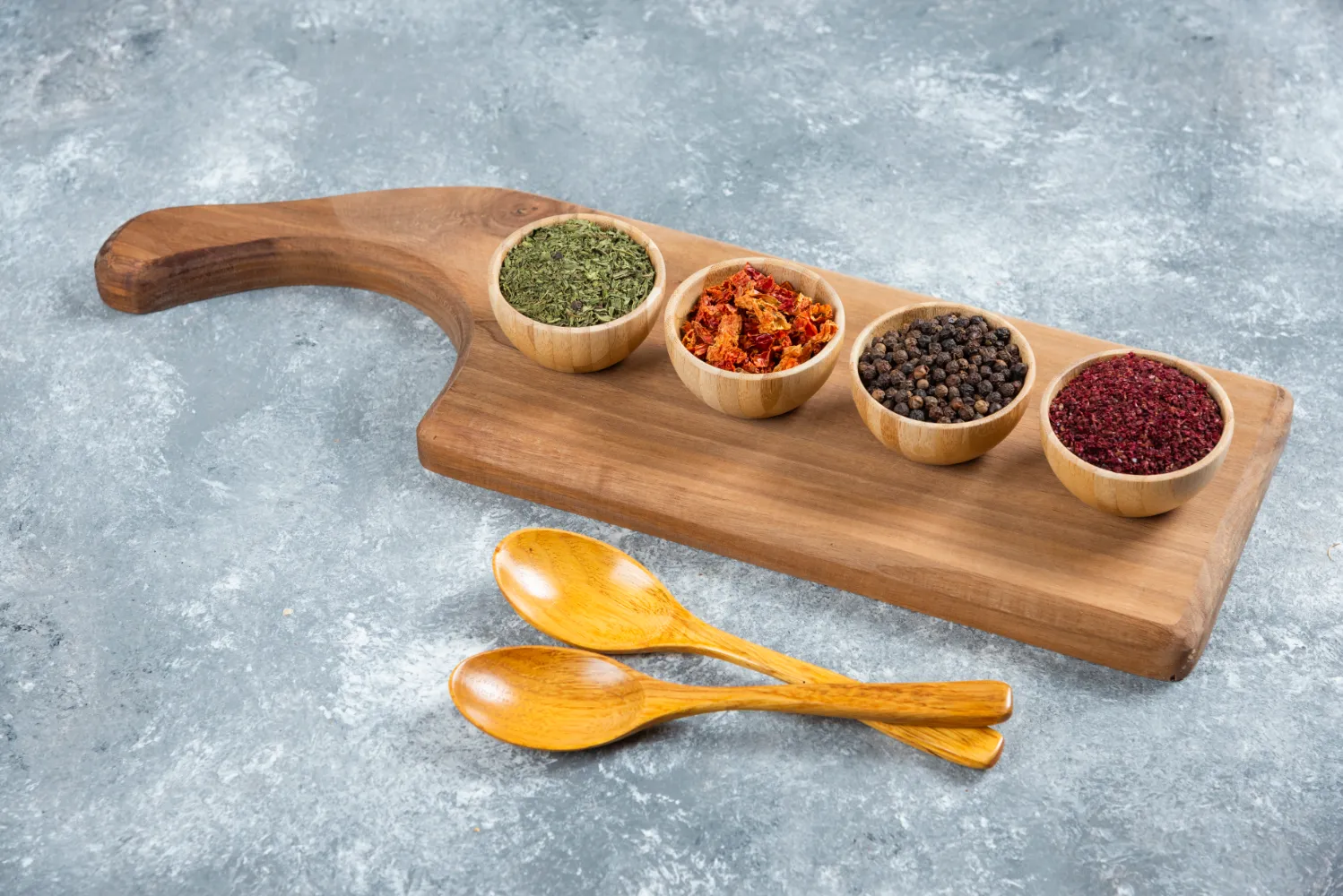 Packaging solutions for seasoning powders