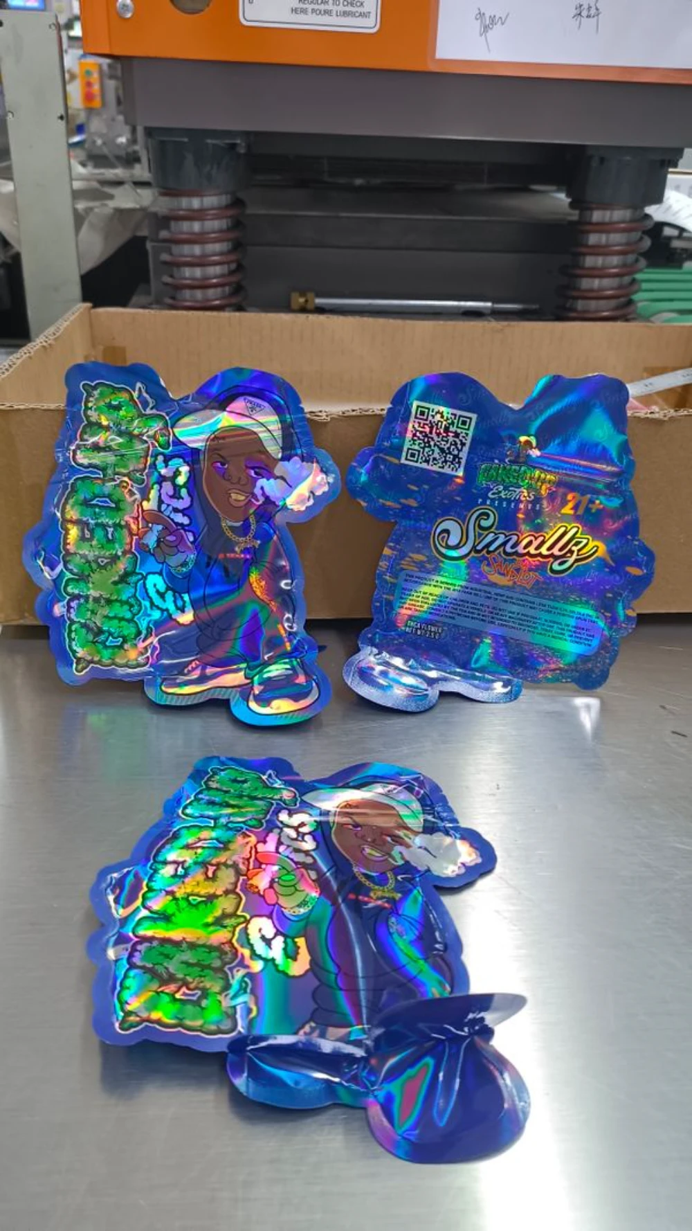 Holographic die-cut custom weed packaging bags — OEM cannabis mylar pouches with child-resistant zipper