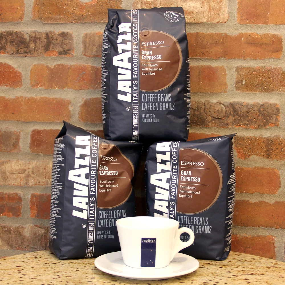 Lavazza Gran Espresso whole bean coffee flexible bag packaging — high-barrier soft pack with one-way degassing valve and Italian brand design